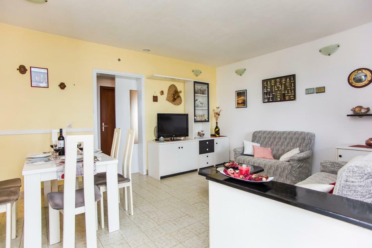 Holiday House "Kale" Drače エクステリア 写真